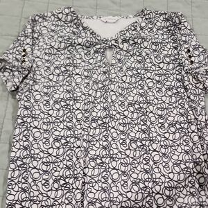 Liz Claiborne Black and White Patterned Blouse